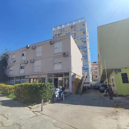 Apartman Petra *